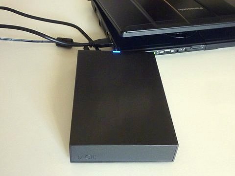【おすすめ】3TB外付け小型HDDが安い!USB3.0,Win,Mac対応で11000円台